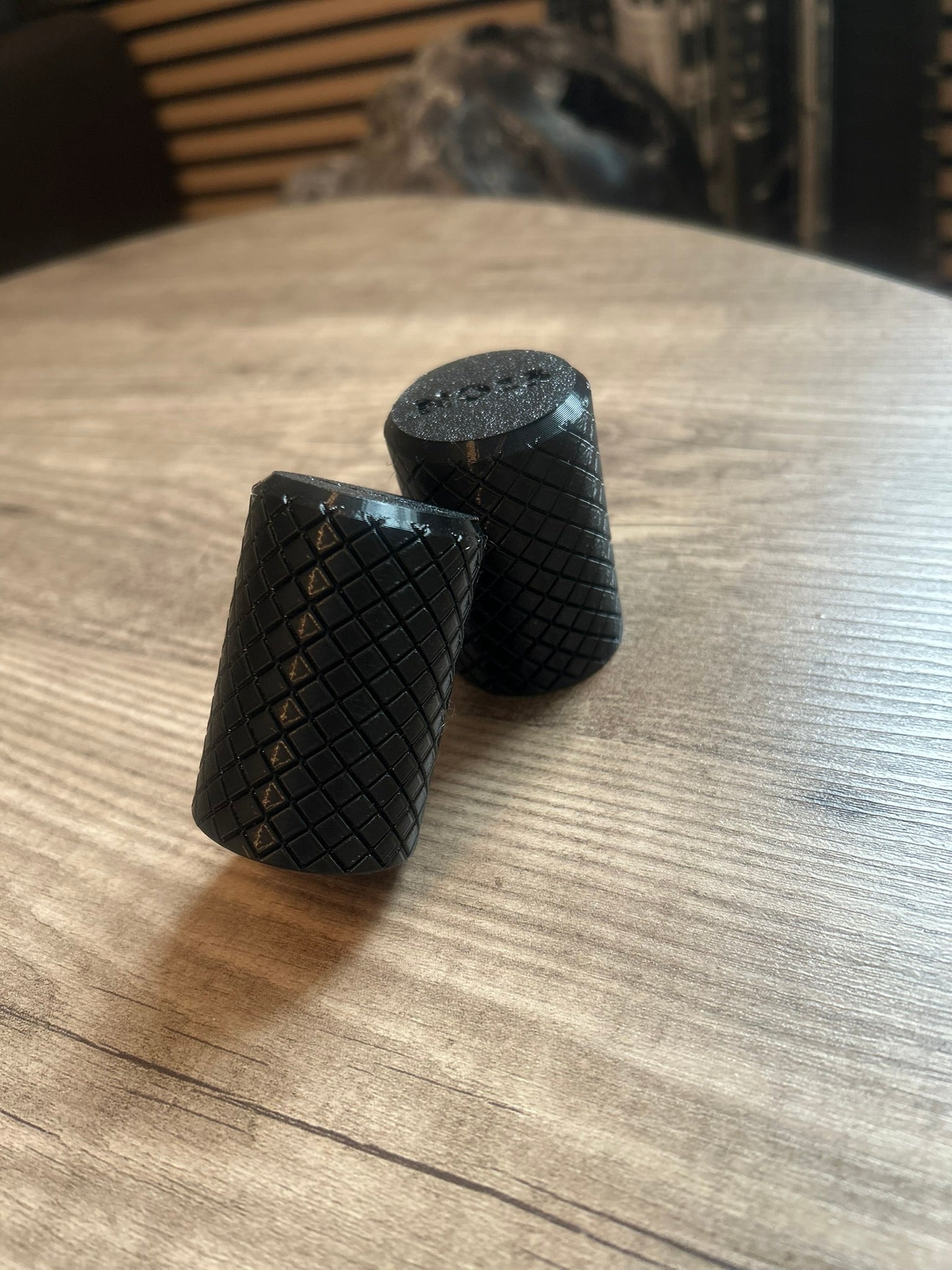 Stunt Pegs / Sliders | NOLINE13 Flex-Slider